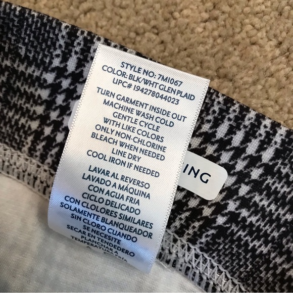 Seven7 Pull On Leggings NEW Size Medium Black White Plaid Moody Academia Gift - Picture 11 of 11